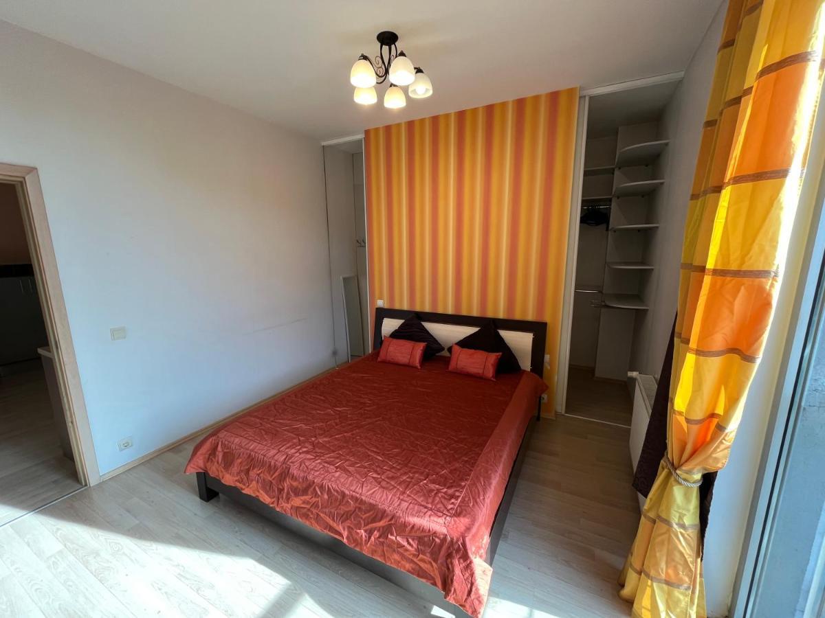 Lovely Apartments In Imanta With Free Parking Rīga Exterior foto